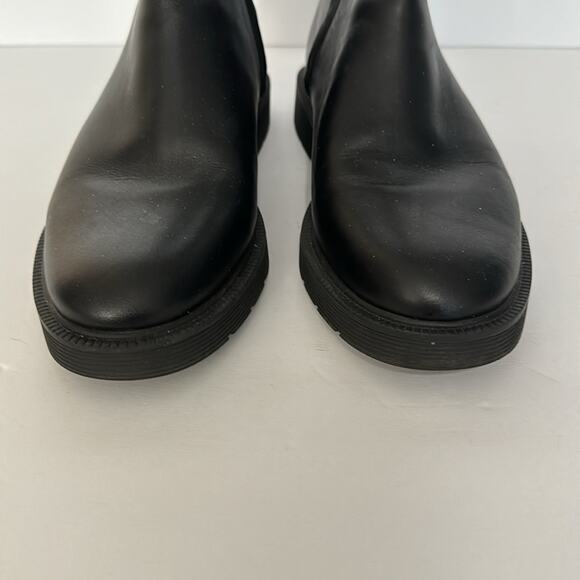 Vince Women’s Leather Black Boots Size 7 Water Resistant - Picture 2 of 7
